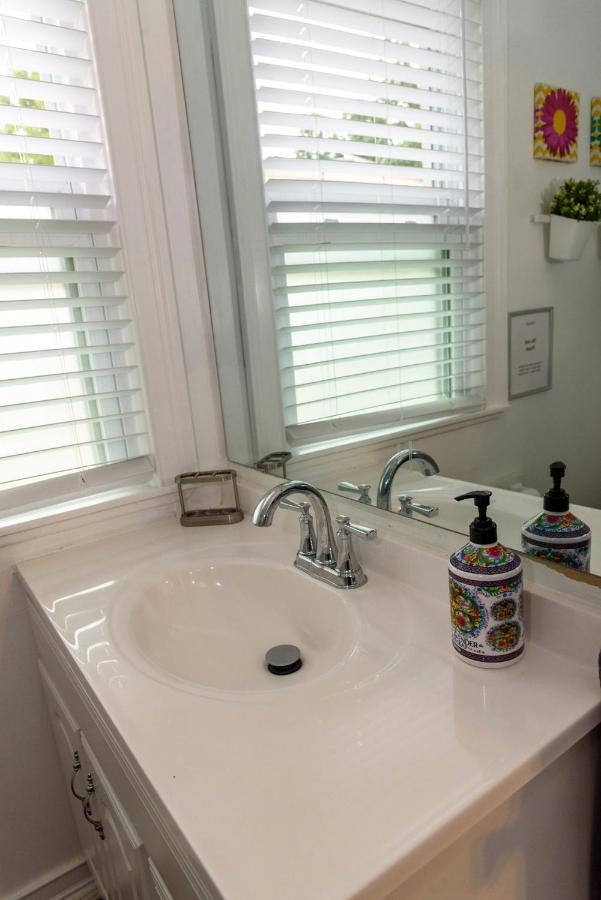 Cozy Private Bedrooms Kitchen Wifi إنجليوود المظهر الخارجي الصورة